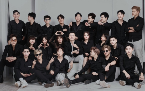 Đội Ngũ Thợ Tóc Chuyên Nghiệp Tại Hair Salon Nghĩa Ty Ty – Tận Tâm Và Đẳng Cấp Trong Từng Dịch Vụ